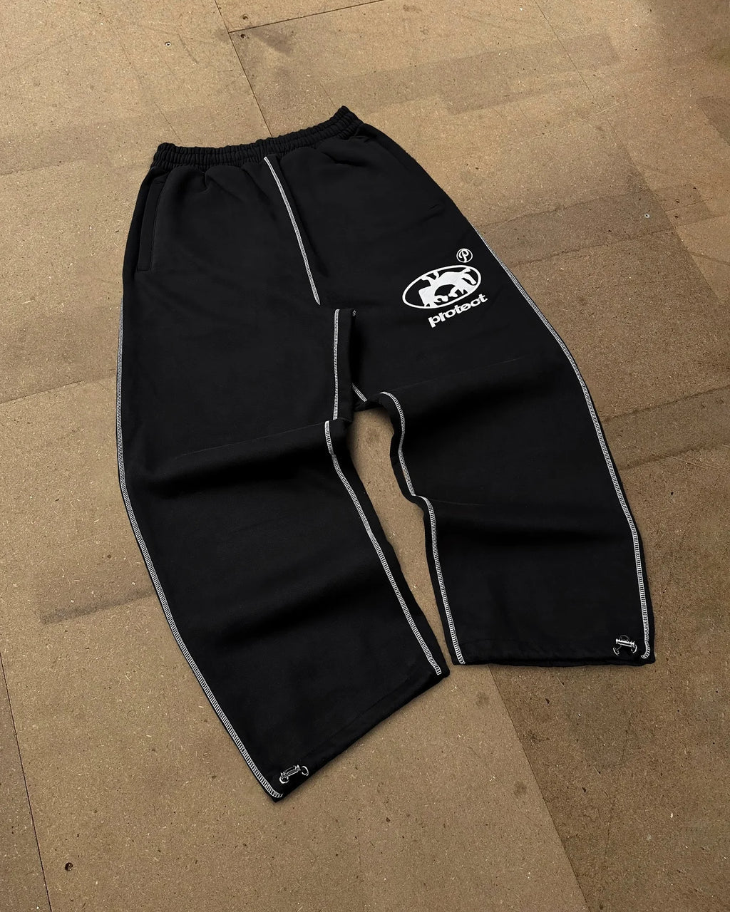 Retro Letter Embroidered Sweatpants