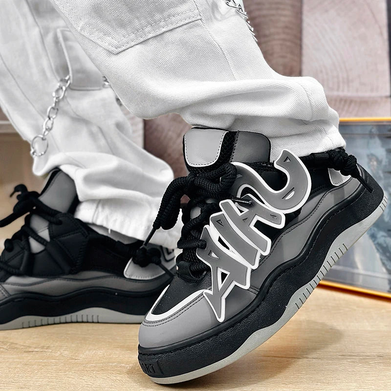 2025 Spring New Men's Fashion Street Bread Shoes Anti-slip Wear-resistant Thick Sole Increase Tide Shoes Trend Board Shoes